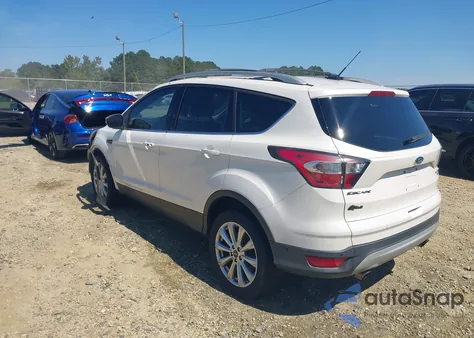 2017 Ford Escape Titanium z USA, uszkodzony, nr VIN 1FMCU9JD7HUA31317